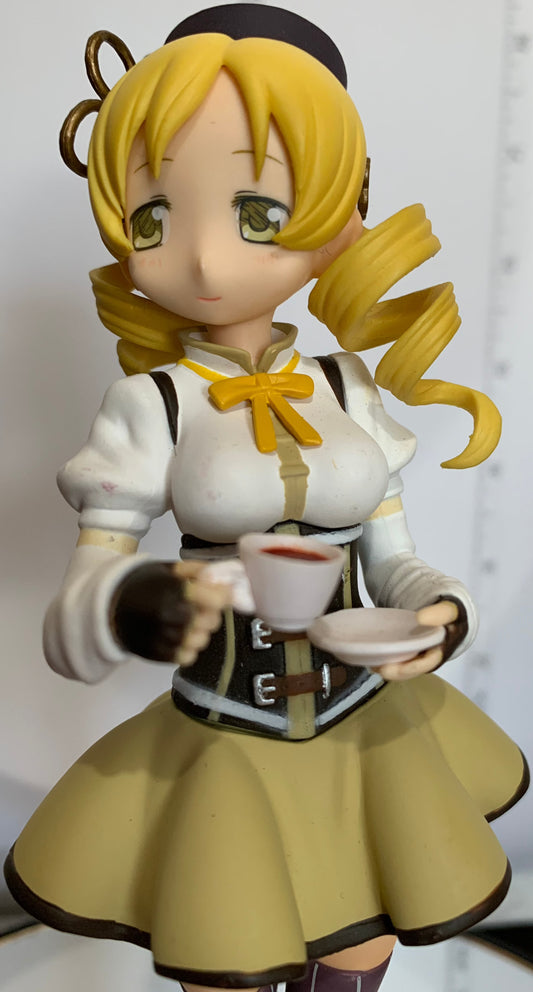 Puella Magi Madoka Mágica vol 1 DX Tomoe Mami 17 cm Amusement limited Banpresto #073